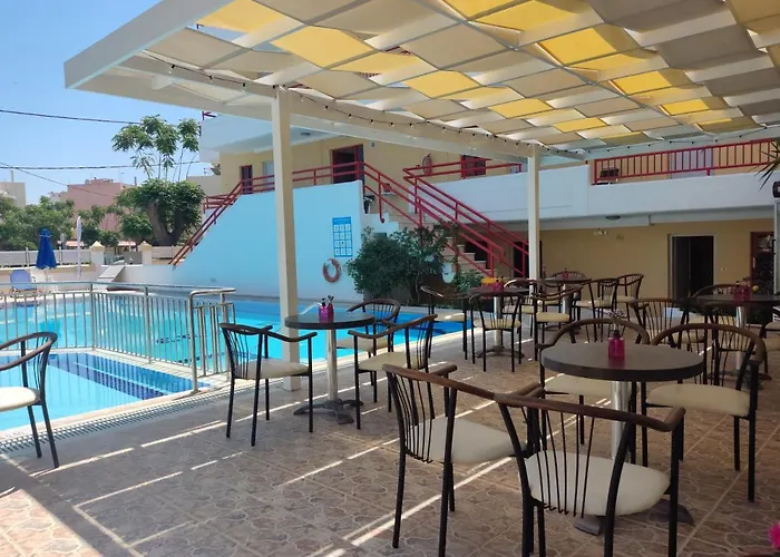 Erato Studios & Apartments