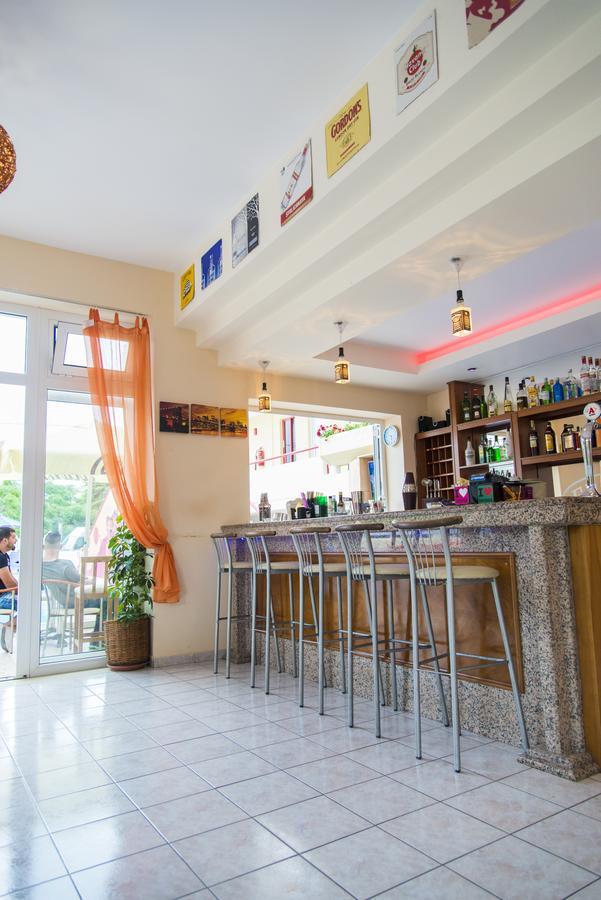 Erato & 3* Кос